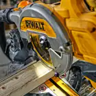 Serra Esquadria DeWALT FLEXVOLT 54V DCS777T2-QW